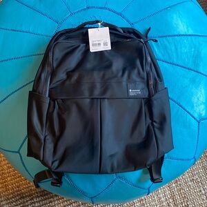 Lulu lemon Everyday Backpack 2.0. New with tags. Unisex.
